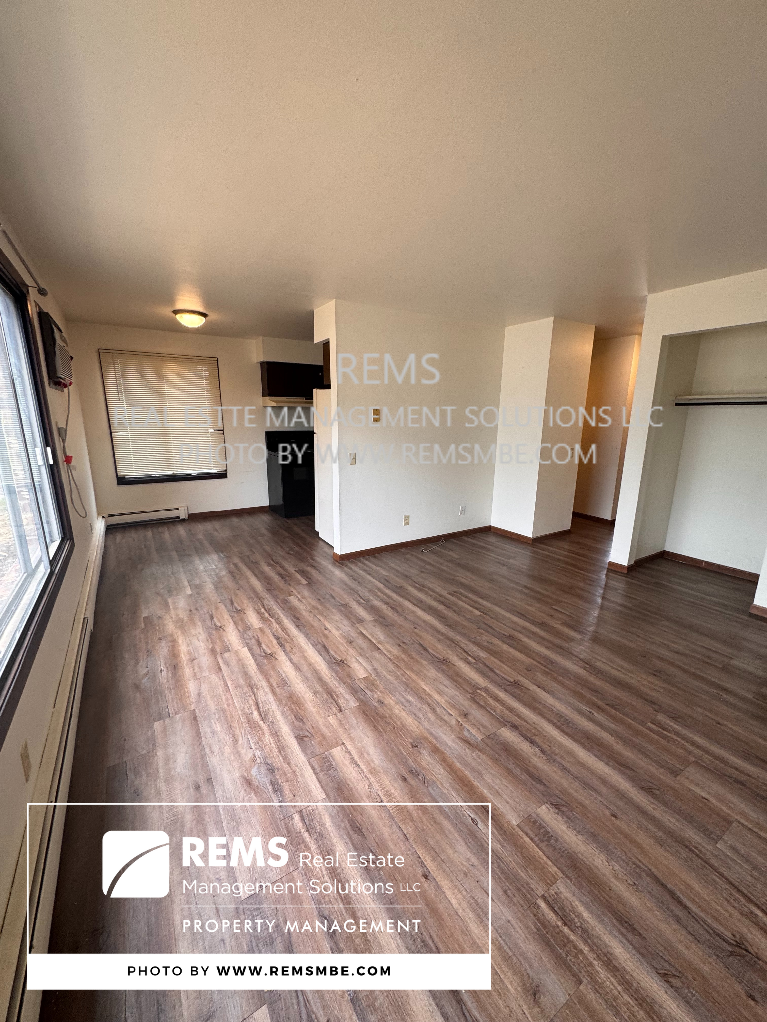 1110 Grand Avenue - 1