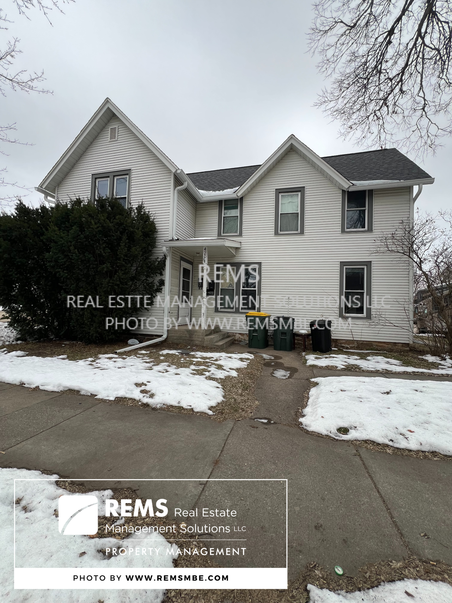 420 North Pine Street - 1 Front