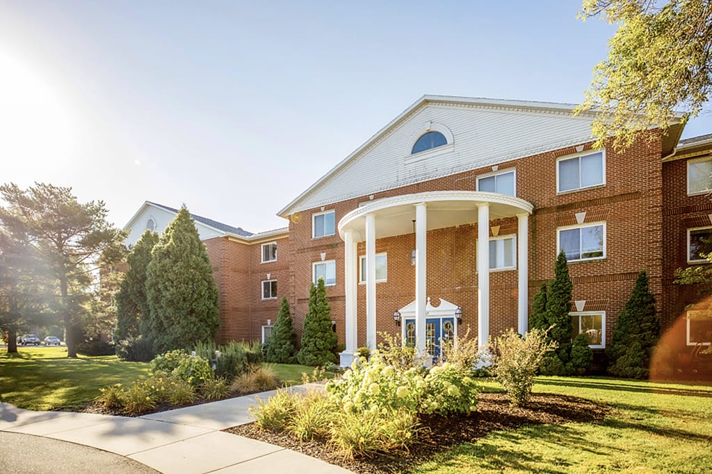 605 Chase Boulevard - 212
