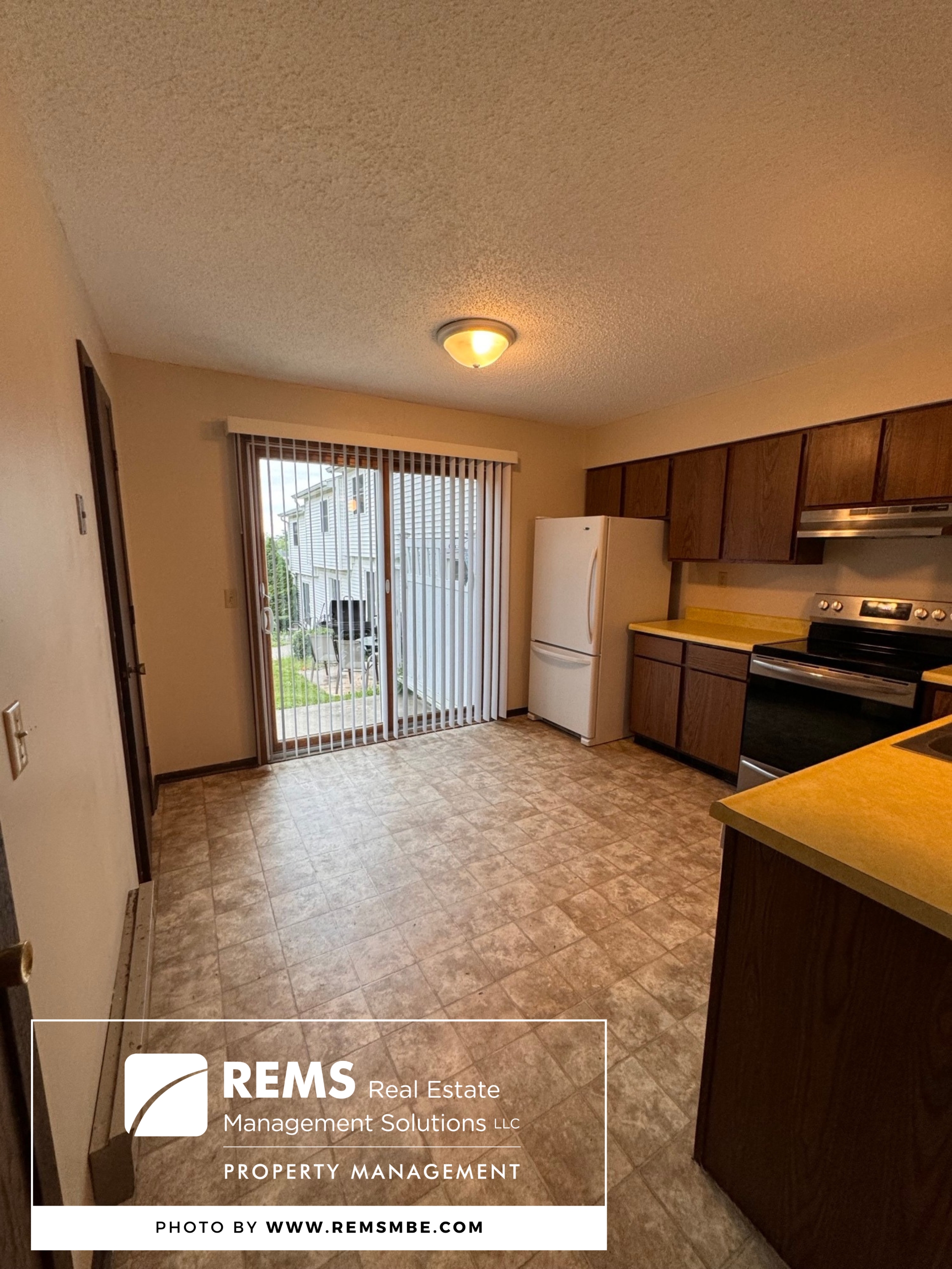 1400-1406 Tuttle St - 1404